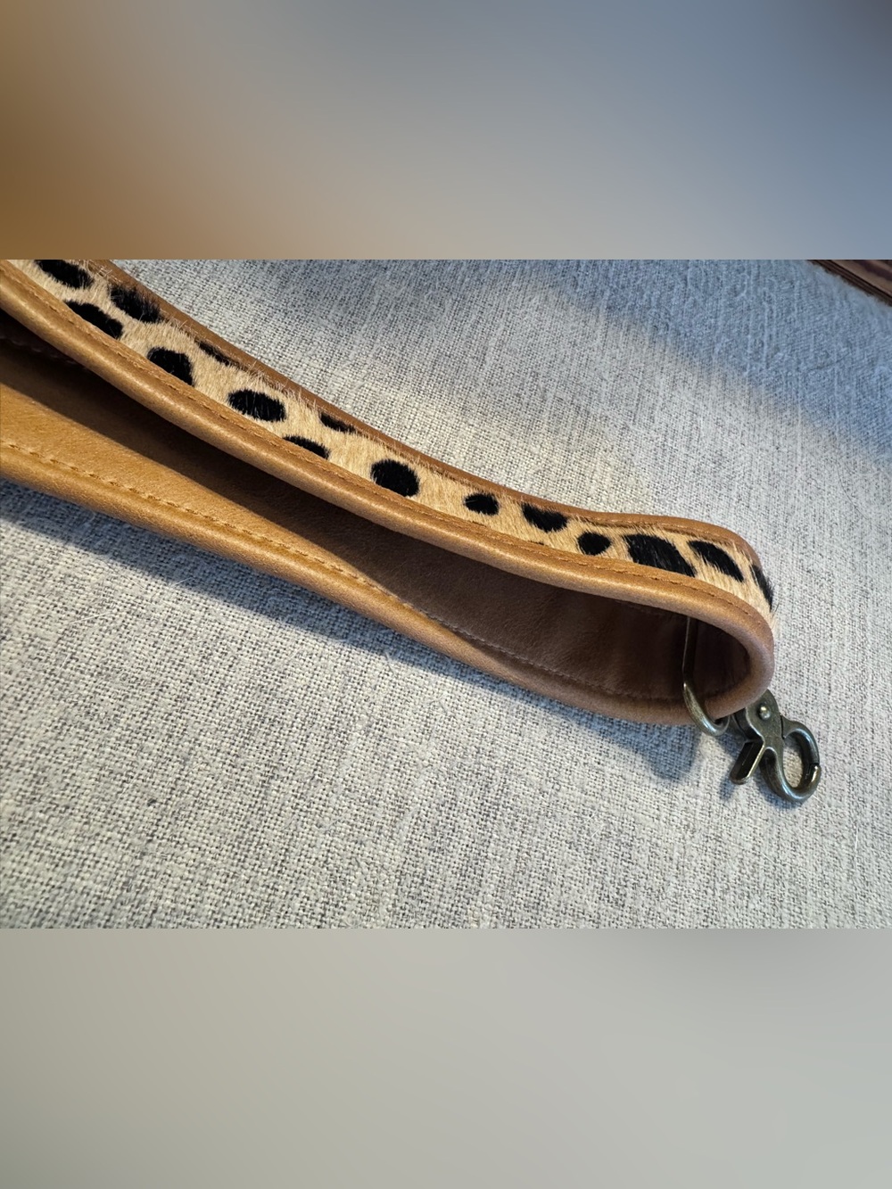Adjustable Leopard Hair Leather Crossbody Strap - Picture 4 of 4